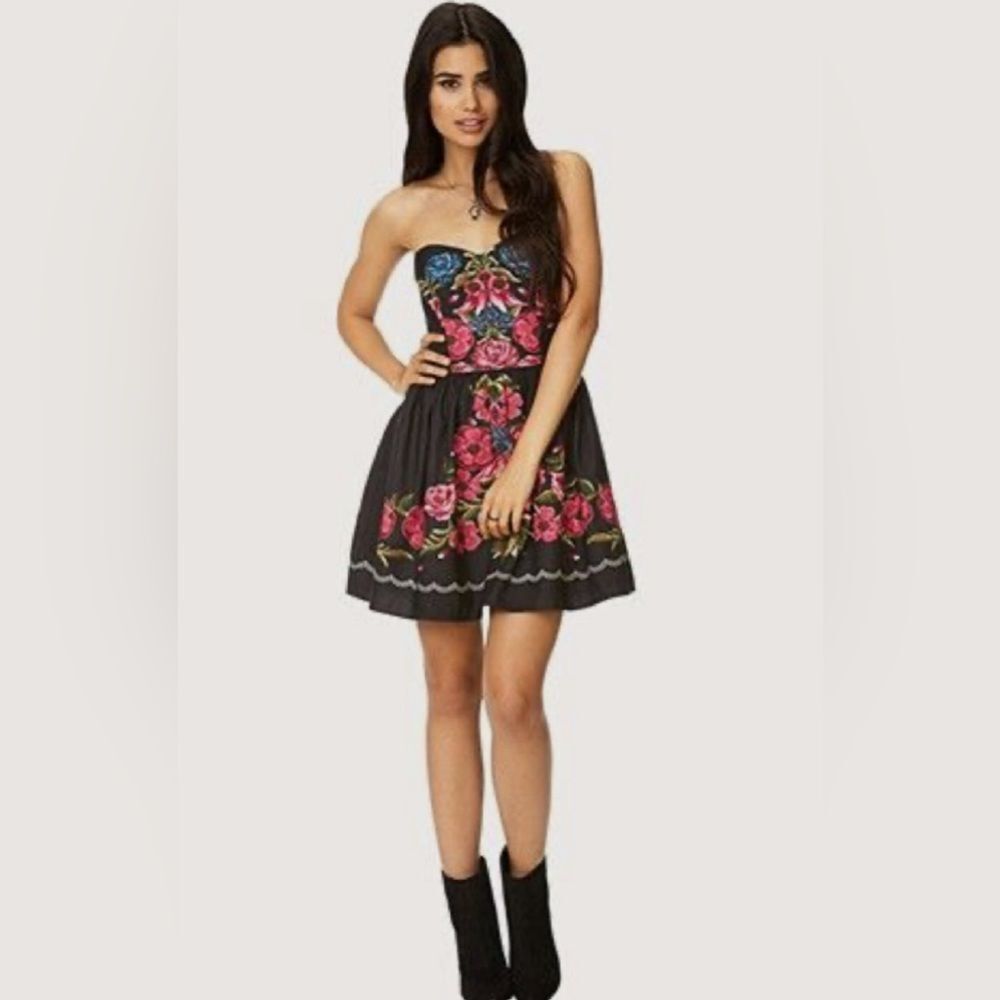 Harper strapless black floral dress with pockets size small